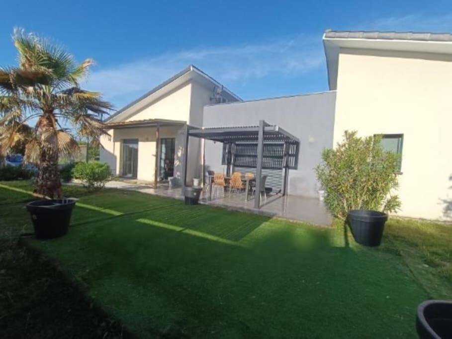 Villa Des Rives Du Tarn Avec Jacuzzi Montans Exteriör bild